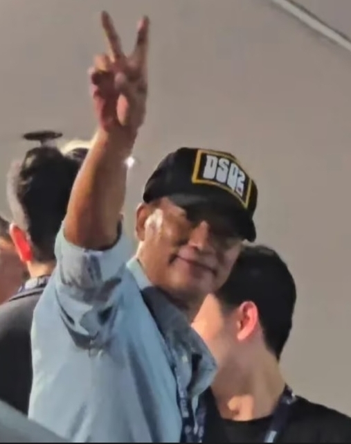 众星赴狮城朝圣女神卡卡 李心洁梁咏琪结伴当VIP