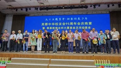 周世扬：期望政府承认统考 有铁树开花的一日