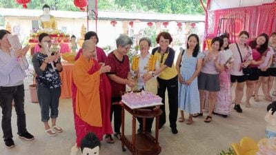马口佛光宝宝祝福礼和浴佛节   逾200人出席参与