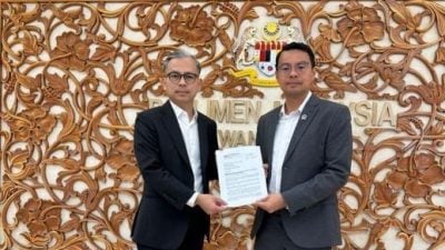 促政府设社媒电商监管机制  李健聪：防免签被滥用抢生意