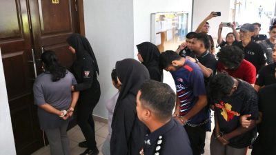 涉绑架16岁少女案  一家五口申请保外被驳