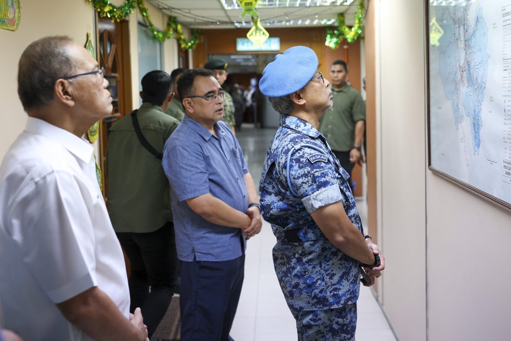 全国版:（已签发): 彭亨州苏丹阿都拉御令彻底解决非法芭问题。