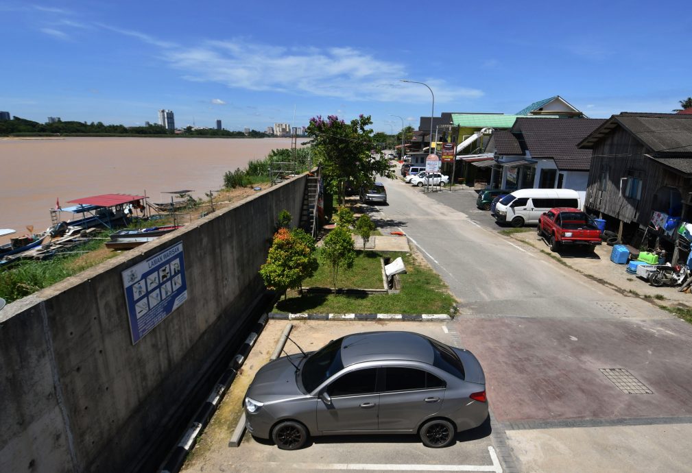 全国:吉兰丹河流域综合管理计划(PLSB)进展顺利,首期工程已完成96%。