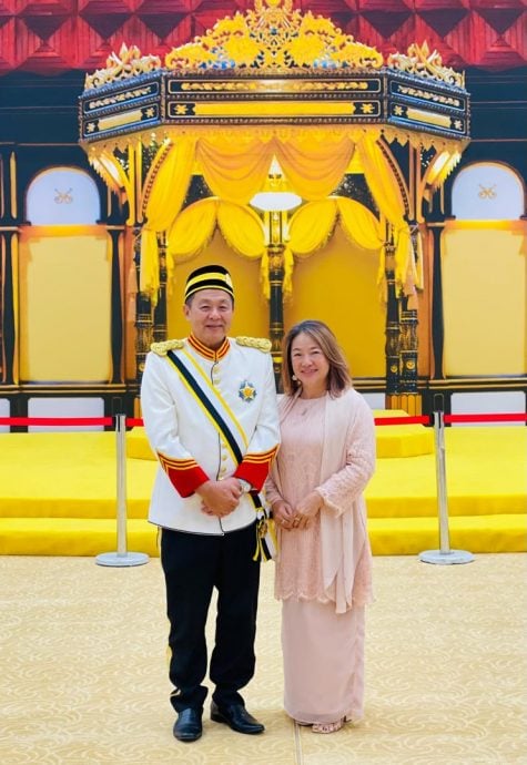 全:何洪美荣膺彭亨苏丹殿下华诞封赐DIMP拿督勲衔