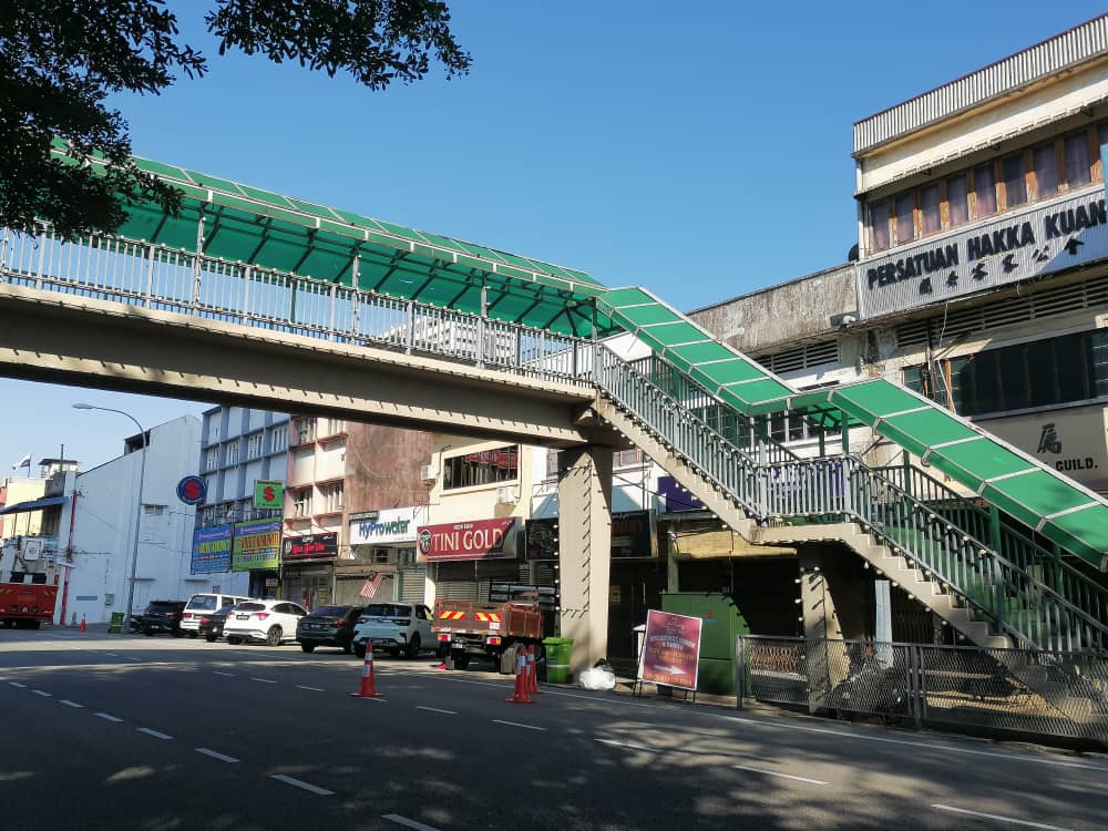 关丹筹办“世界消拯员日”庆典封路，逾千名消拯员参与彩排！