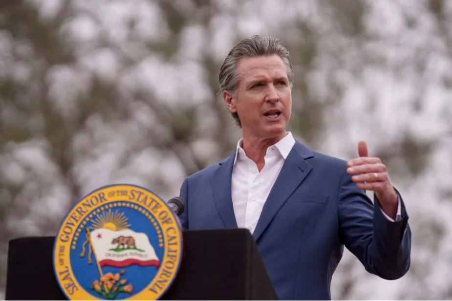 关税政策恐令美国最大经济体地位 加州州长喊话：停止美国人