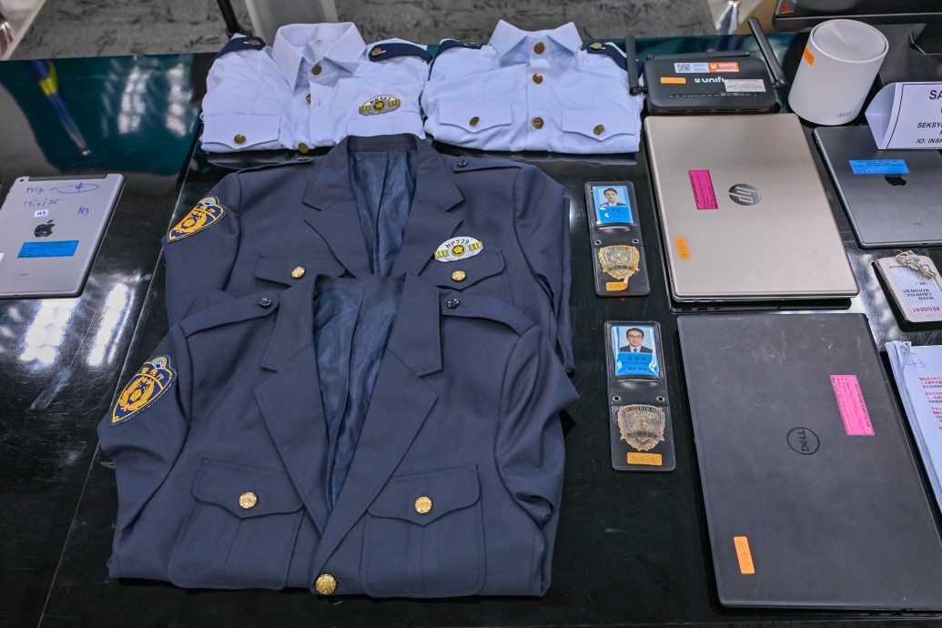 冒充日本警察骗同胞·警方破2诈骗中心捕19人起假日本警服