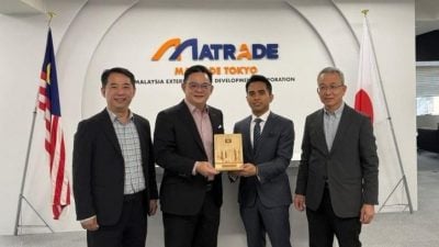 马华考察团访东京外贸局  商加强马日中小企合作