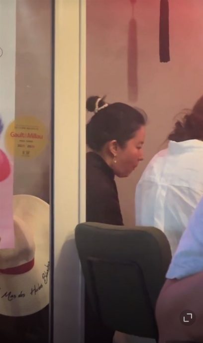 刘亦菲康城大口吃河粉　网笑：女神饿了