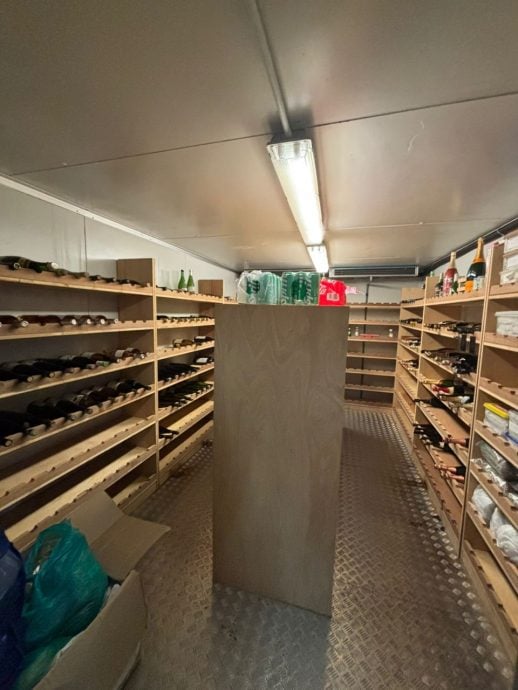 包括数名贵马匹 反贪会再查封丹斯里1200万资产