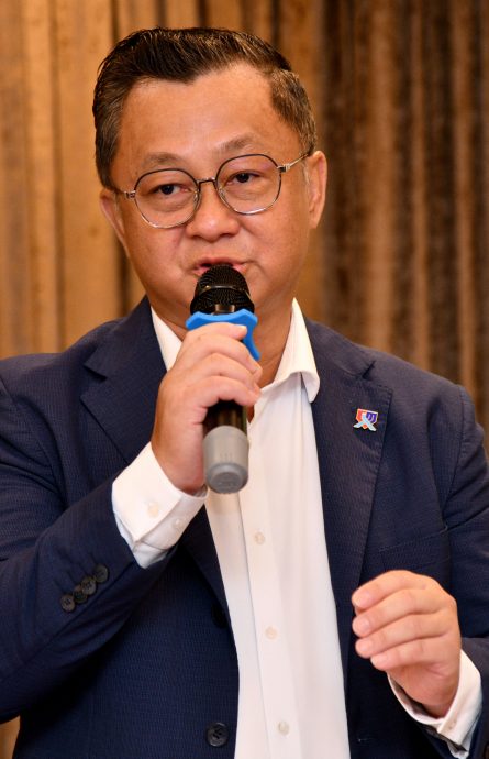 卢国祥：马中免签带来“内卷风” “将冲击服务业、零售、装修工程 !”