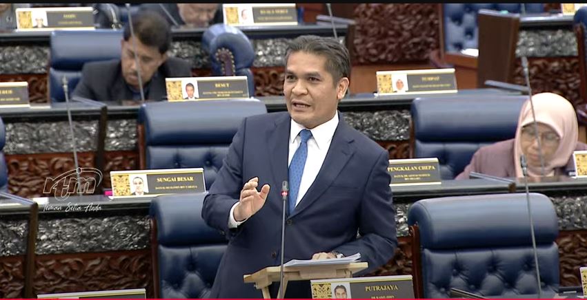 即时国会/莫哈末拉兹促政府说明政策方向 点名拉菲兹讲解T15定义