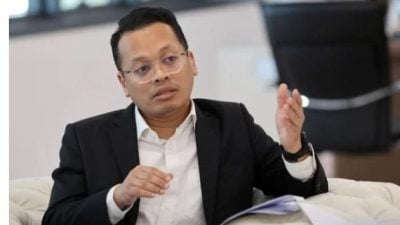 “我们辞职，但不背叛党”　聂纳兹米表忠心