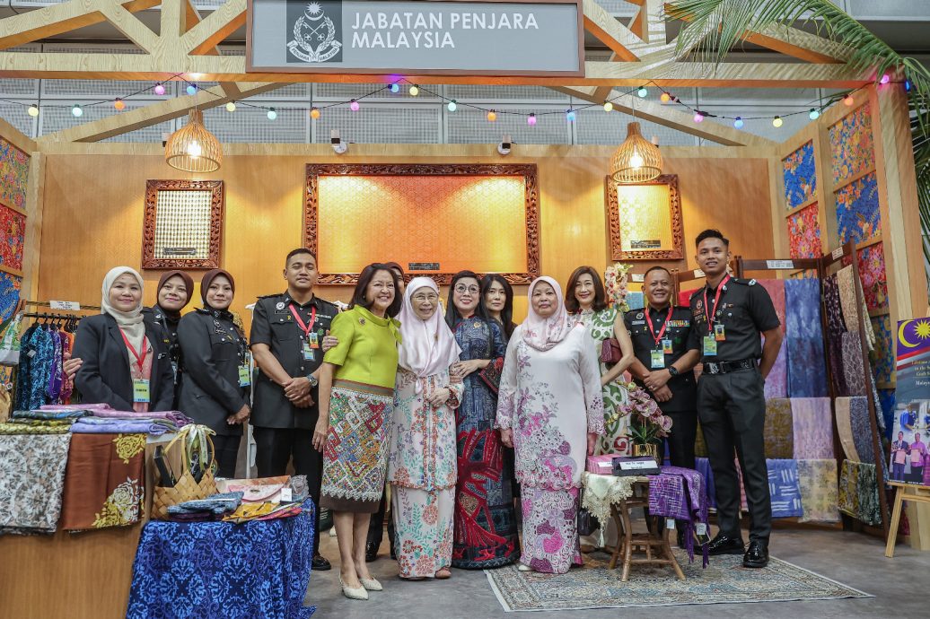 即时国内∕东盟峰会|旺阿兹莎携东盟配偶出席特展　推广大马多元遗产