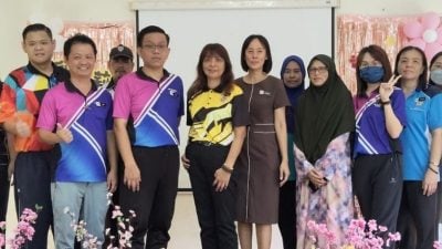 司南马志成一二校 校长对调明走马上任