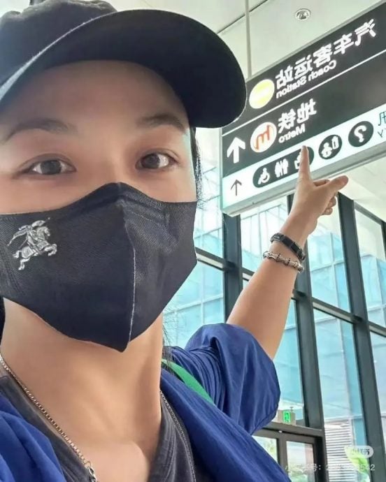 同框凯特白兰芝 刘嘉玲“胸光”尽露挨酸