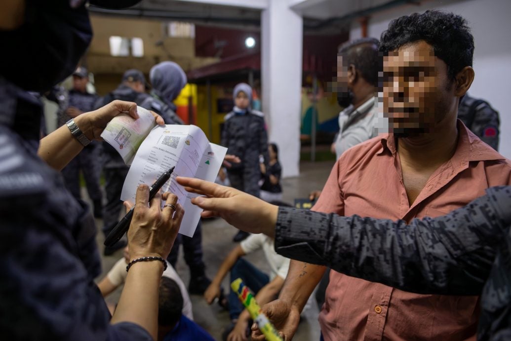  唱不出《Negaraku》 非法移民伪装失败落网