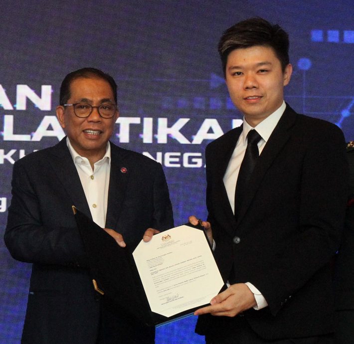 国民服务计划3.0重启 10精英受委出任理事会