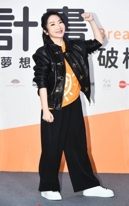 坦承被禁主持三金典礼 陶晶莹:不抱大腿就没工作?