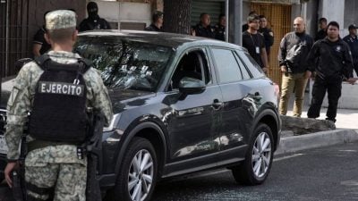 墨西哥市长两幕僚街头遭枪杀 至少4人涉嫌犯案