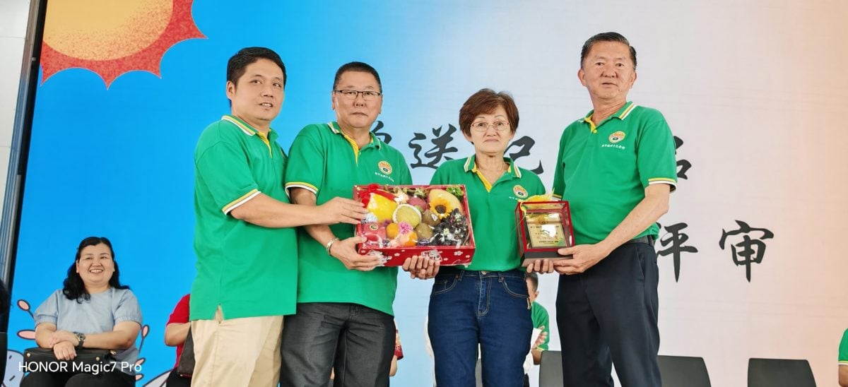 夏福利:写作可锻炼思维和培养品格。
