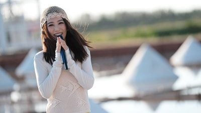 盐田开唱哽咽忆方大同  田馥甄感性：眼泪可以被太阳蒸发