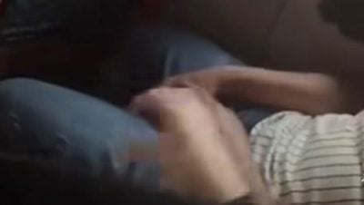 非礼现场全被拍下！ 女大生怒揭狼爪行径