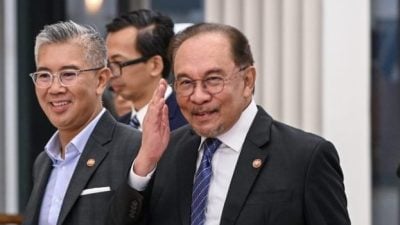 国会特别会议 | 首相：减轻美国关税冲击  15亿供中小企融资