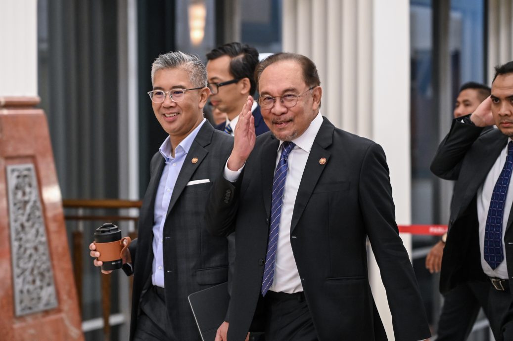 夜报封面/国会特别会议 | 首相：减轻美国关税冲击 15亿供中小企融资