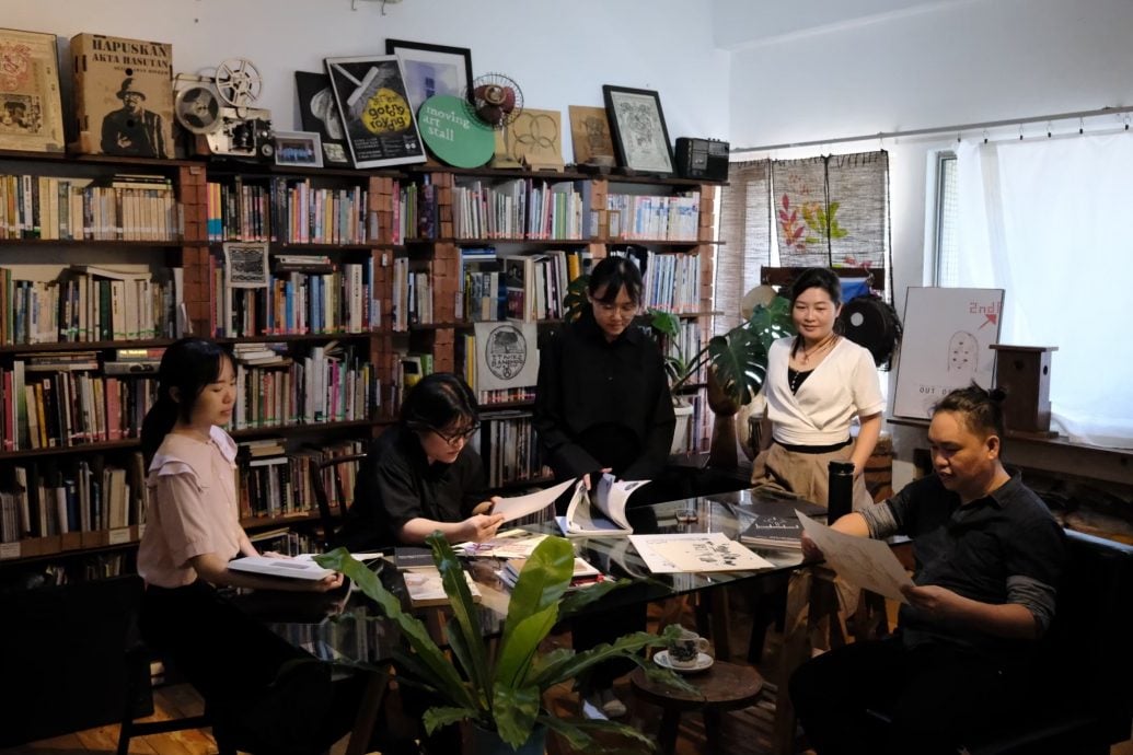 大都会/《特职世界》系列/521见报