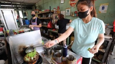 猪肉飙涨137% 业者叫救命  巴生肉骨茶 快要吃不起