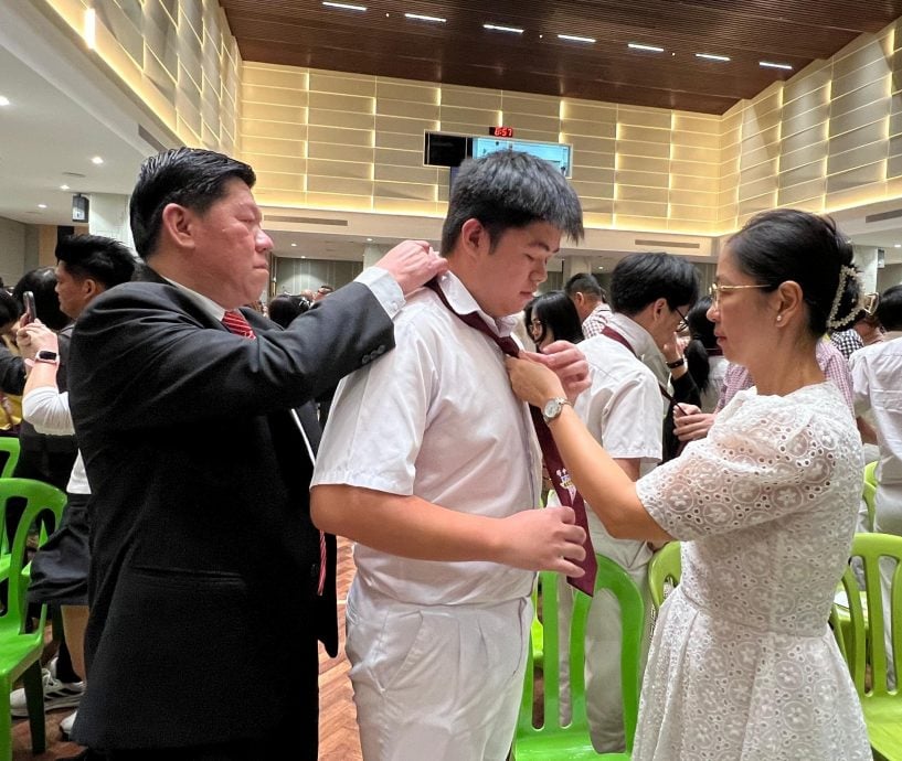 大都会/校园版版头/巴生兴华中学成年礼