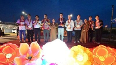 巴生南方寺庆卫塞节 逾2000人迎佛陀巡境