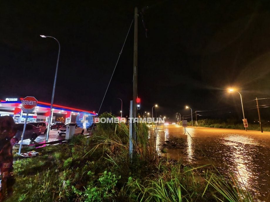 大雨致京丁大路路面积水 打扪消拯局监督