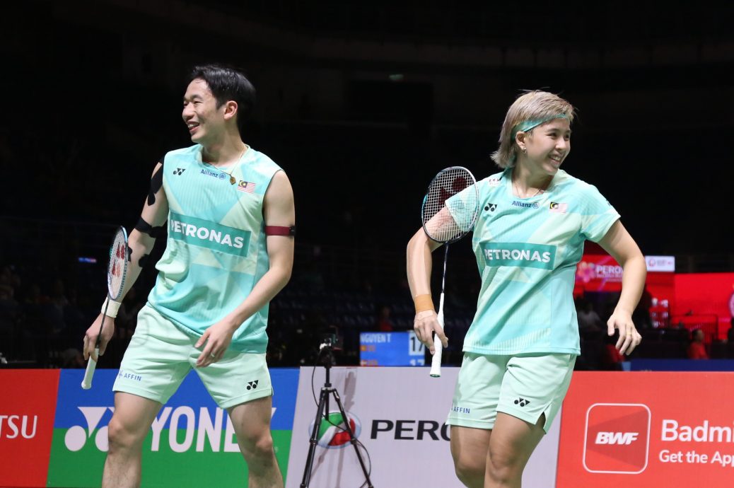 大马羽球超级500赛| 不受场地滴水影响专注比赛  吕杜临别合作留下成长与激励