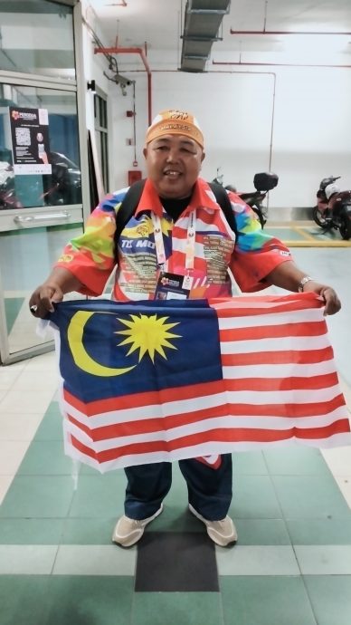 大马羽球超级500赛| 从少壮到老去追逐38年仍热血  “Toh Mo”无疑大马羽球头号球迷