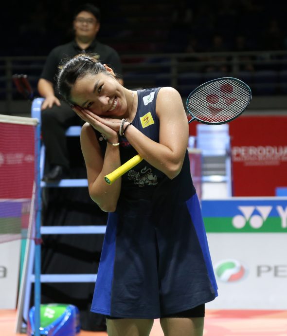 大马羽球超级500赛| 前冠军伍家朗止步8强  男单将产生新王