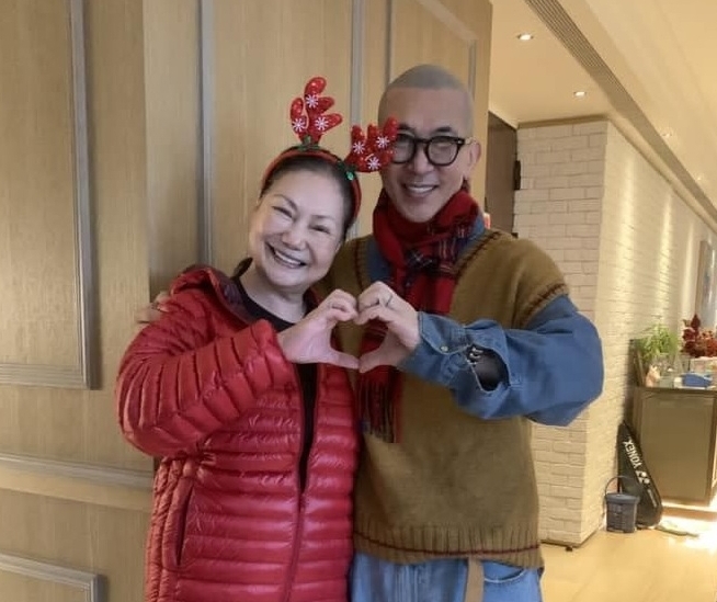 大S明百日适逢母亲节　小S具俊晔在家陪伴S妈