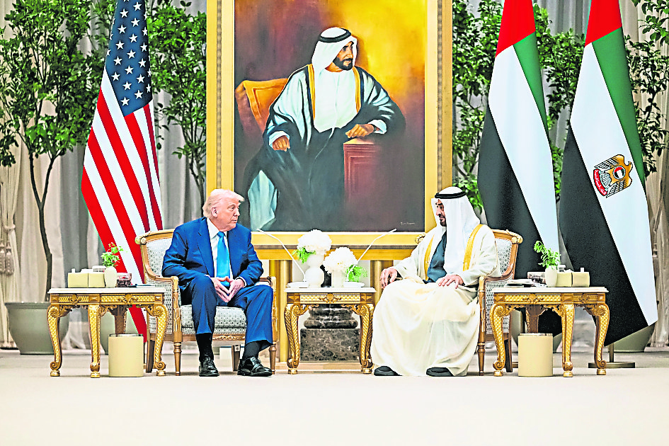 天下事主文)特朗普访中东钱至上