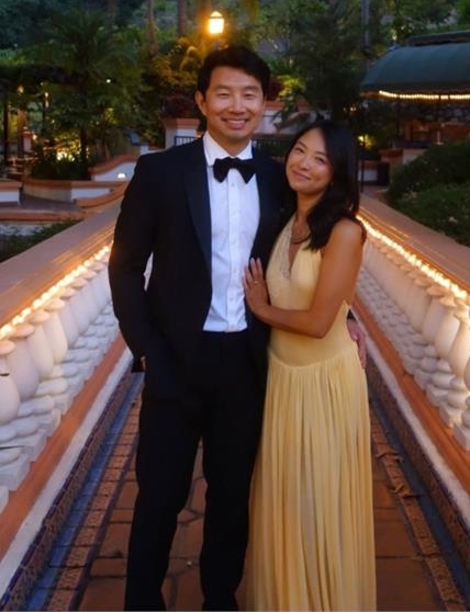 女神卡卡都由她负责 刘思慕未婚妻超强身分被起底	