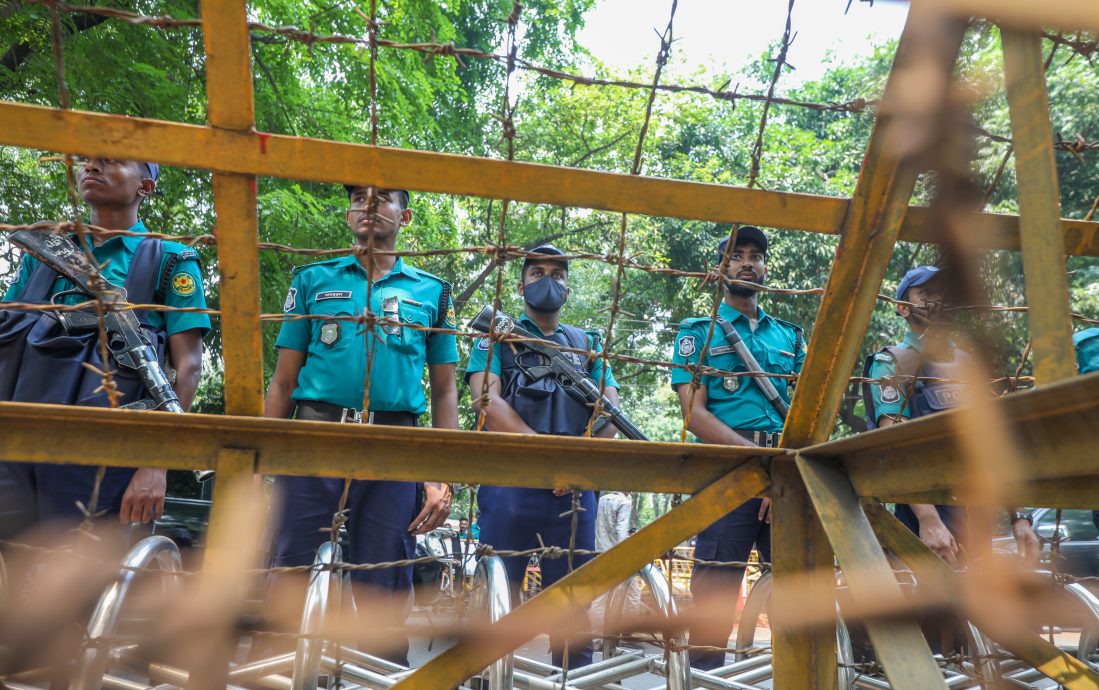 孟加拉前总理暴力镇压 临时政府再祭政党禁令