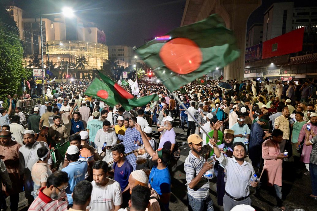 孟加拉前总理暴力镇压 临时政府再祭政党禁令