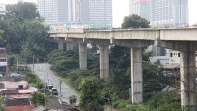 焦点社区：沙叻秀花园靠近隆布大道路段 | 承包商耍弄居民  高架桥工程 真的烂尾了