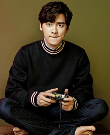 小姐骑共享脚车引发连串巧合 李易峰3年前嫖娼内幕全曝光