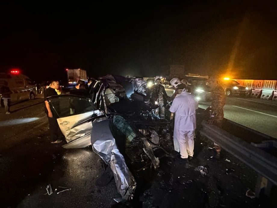 已签发 全国:4车连环撞,一对母女伤重不治 3人伤