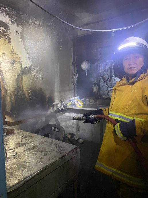 已签发 柔：加亨花园廉价屋厨房突发火患 志愿消拯队10分钟内控制火势  