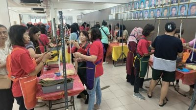 銮福建妇女组首办裹粽教学 获各族参与