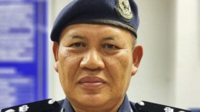 罗里司机临时换道酿误会  汽车司机持棍恐吓被捕