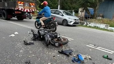 2摩托车发生碰撞 酿1死1重伤