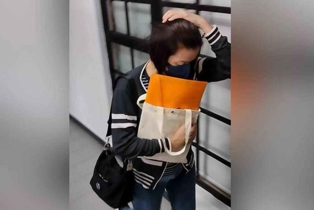 **已签发**柔:前家具店书记不认贿赂执法官,5000保外候审